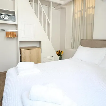 Geant Mykonos Mykonos Town