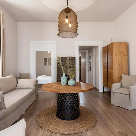 Geant Mykonos Semesterbostad